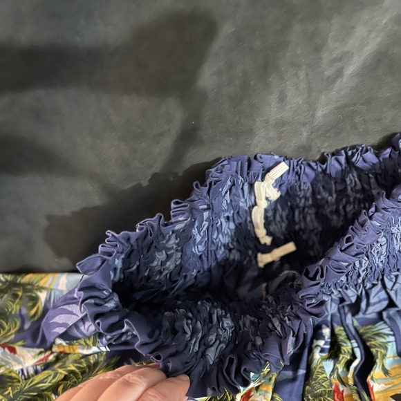 Vintage Hawaiian traditional hula skirt with hula dancer. One size super cute - Picture 5 of 5